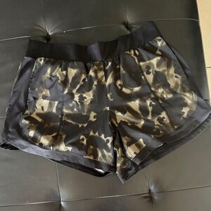 tek gear Black and Olive Printed Athletic Shorts